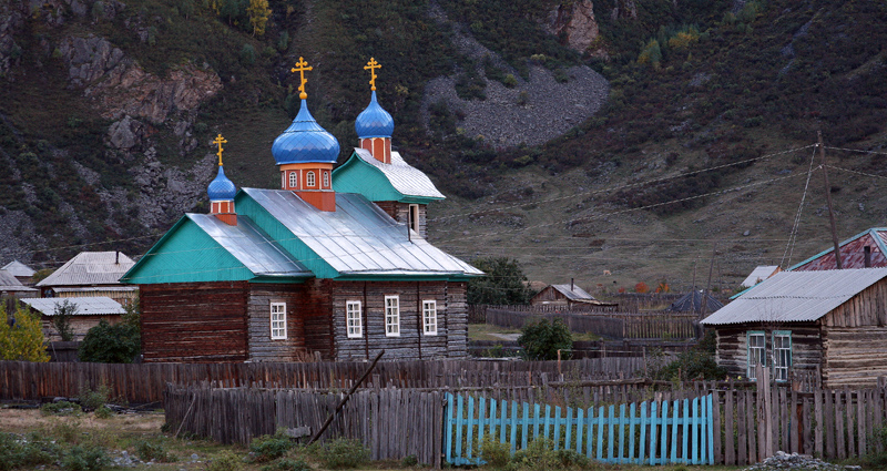 Храм Николая Чудотворца в Коо