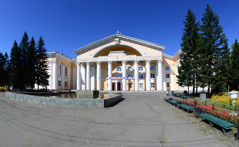 Дворец культуры. Фото Е. Гаврилова Дворец культуры