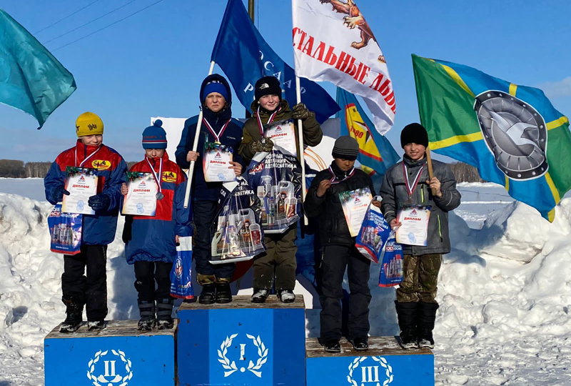 Они только начинают. Первые награды Первые награды