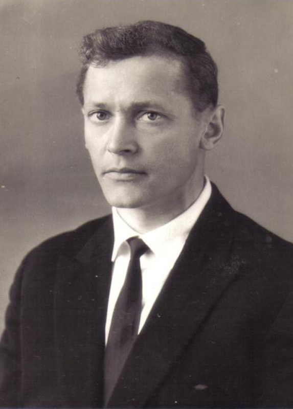 Владимир Иванович Неустроев
