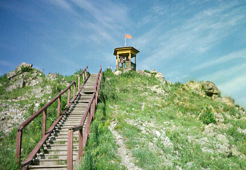 Беседка на Старом Чике-Тамане. 1971 г. Фото К.Белошапкин