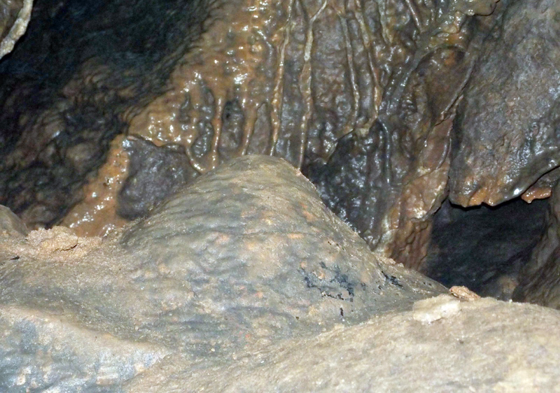 Таркольская пещера