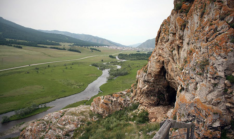 Усть-Канская пещера