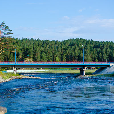 Мост через реку Чемал