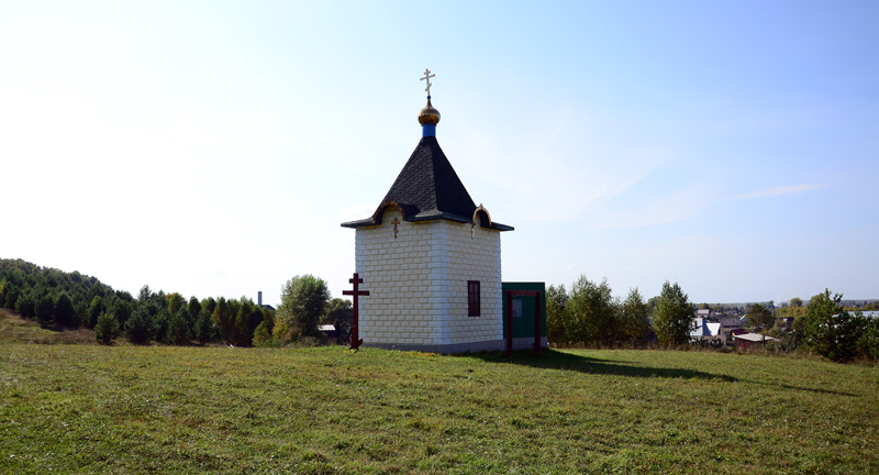 Часовня в память о В.М. Шукшине у горы Пикет